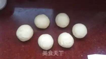 Make Chinese flowers and bread step 7