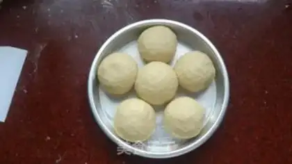 Make Chinese flowers and bread step 8