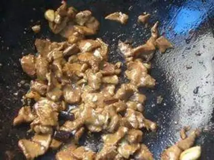 Make Rolling mushroom fried meat step 4