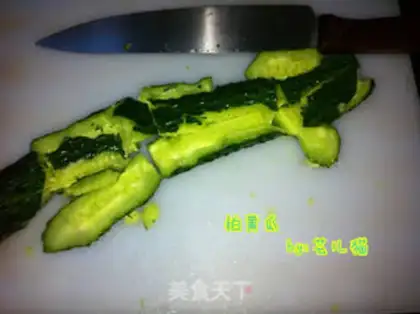 Make Garlic cucumber step 1