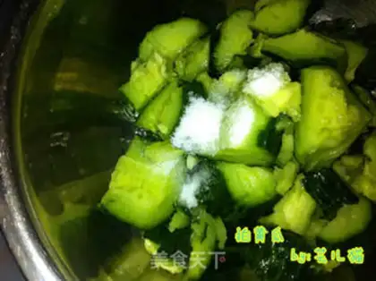 Make Garlic cucumber step 6