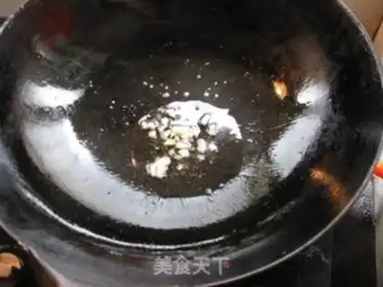 Make Tomato sauce and pork step 4