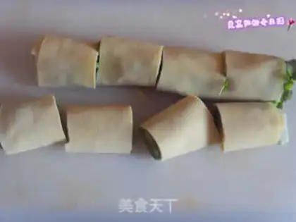 Make Spring rolls step 4