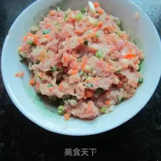 Make radish pearls step 1