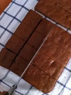 Make Banana cocoa cake step 24