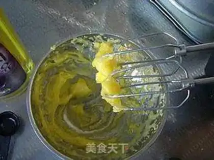 Make Homemade salad sauce step 4