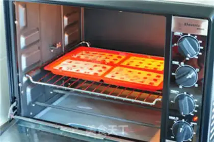 Make Dutch country waffles step 5