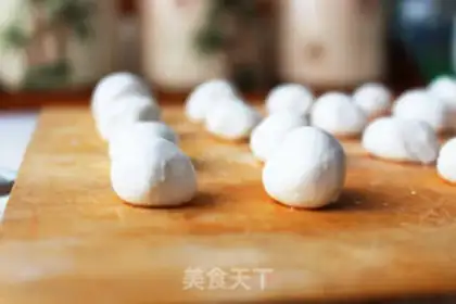 Make The sweet mango little circle step 0