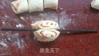 Make Curtain rolls step 10