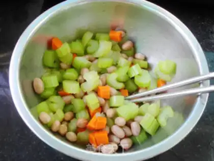 Make Peanuts with celery step 6