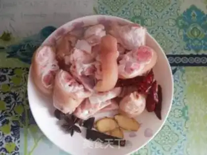 Make Hot pig hoof step 0