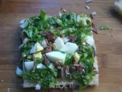 Make Egg salad sandwich step 7