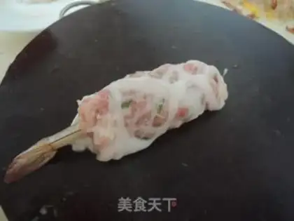 Make Shrimp with ketchup salad step 10