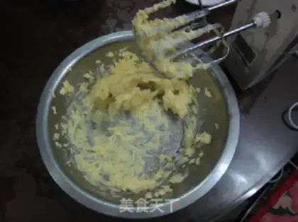 Make Greek ball step 1