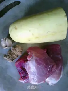Make Old cucumber fried meat step 0
