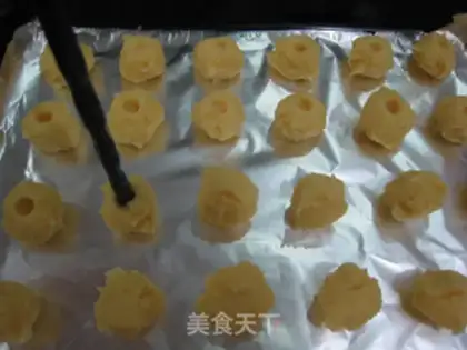 Make Greek ball step 6