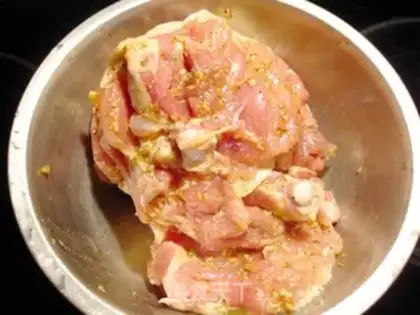 Make Paprika garlic chicken leg step 2