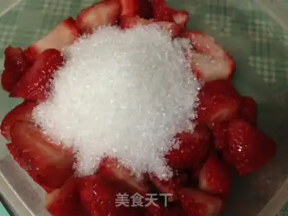 Make Strawberry ice cream step 0
