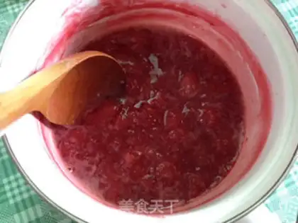 Make Strawberry ice cream step 2