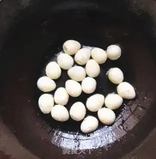 Make Eggs with eggplant juice step 5