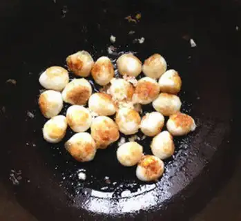 Make Eggs with eggplant juice step 6