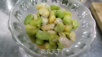 Make White flowers and beans step 0