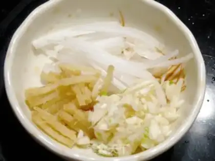 Make Xinjiang chicken step 6