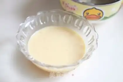 Make Apple eggcake step 2