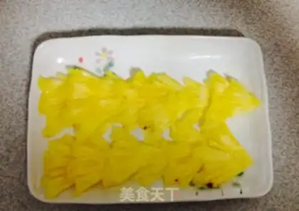 Make Pineapple pasta step 1