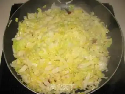 Make A fan-cooked bun step 5