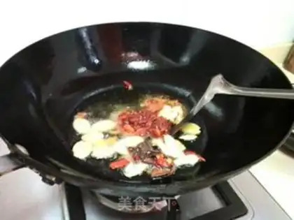 Make Spicy lobster step 3