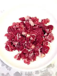 Make Red beef noodles step 1