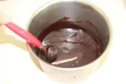 Make Chocolate magma cake step 2