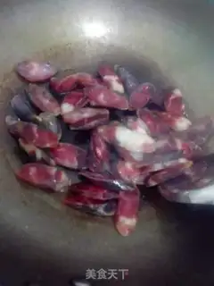 Make Garlic fried sausage step 4