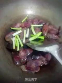 Make Garlic fried sausage step 5