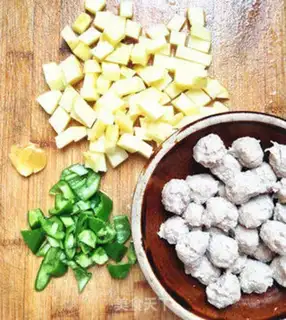 Make Meatball potatoes and rice step 4