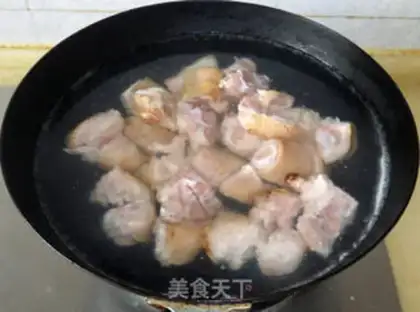 Make Piggy hoof step 1