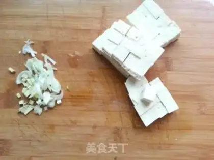 Make Korean tofu soup step 1
