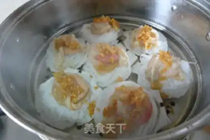 Make Garlic fan sap step 5