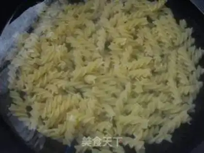 Make Seafood pasta step 1
