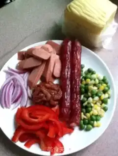 Make Pizza by the beef flower step 0