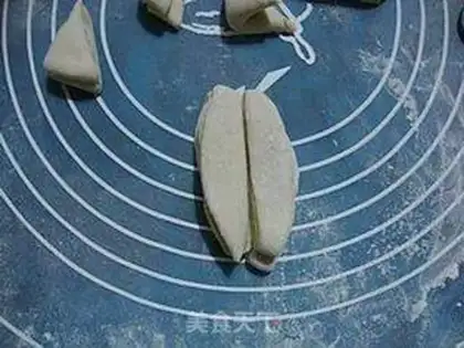 Make Lotus roll step 9