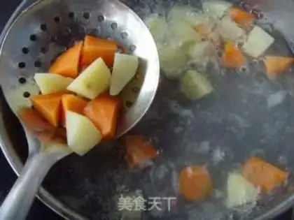 Make cucumber salad step 0