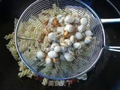 Make Seafood pasta step 9