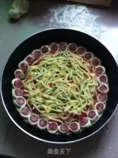 Make Pizza by the beef flower step 9