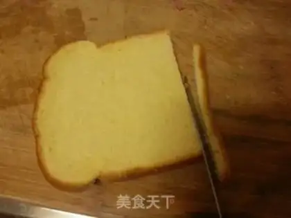 Make A Hong Kong-style egg sandwich step 0