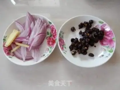 Make Carrot green peppers for five flowers step 4
