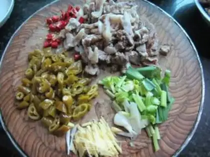 Make Spicy pork step 2