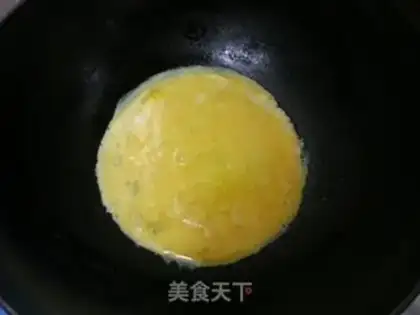 Make A Hong Kong-style egg sandwich step 6