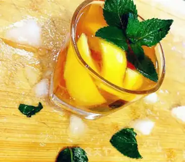 Make Mint iced lemon tea step 5